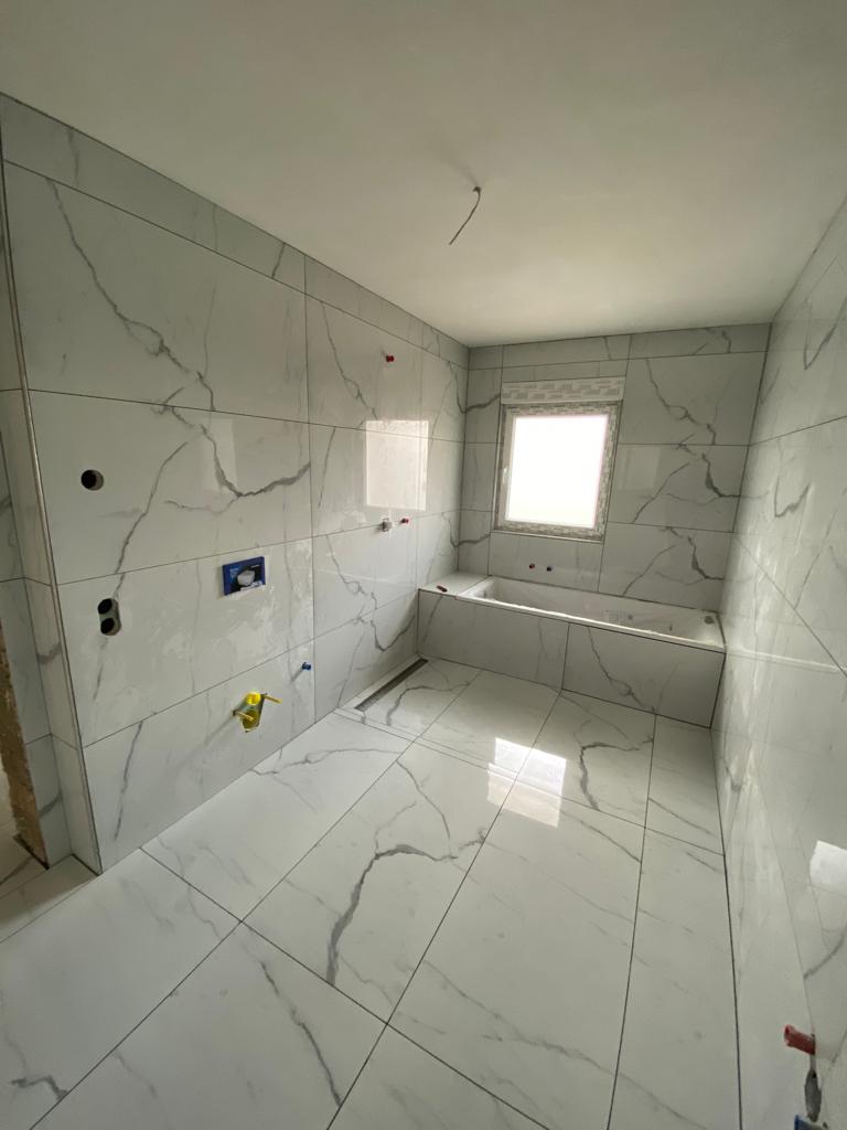 Badezimmer Fliesen Arbeiten